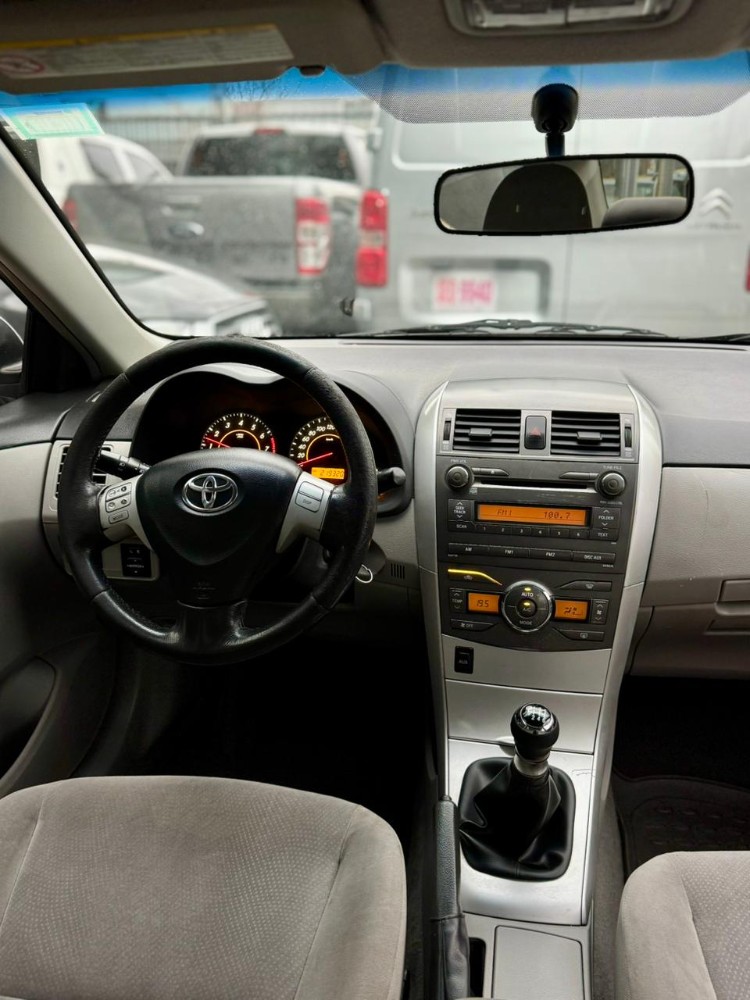 Toyota Corolla XEI — foto 10